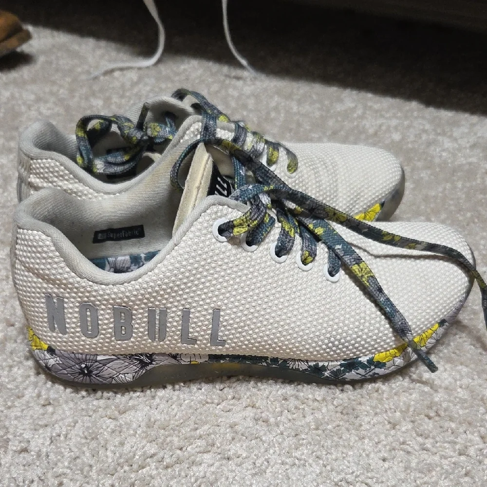 NOBULL Floral Sneakers - Picture 4 of 5